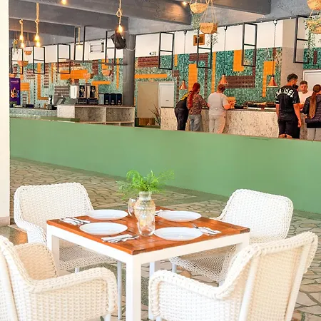 Hotel Mojo