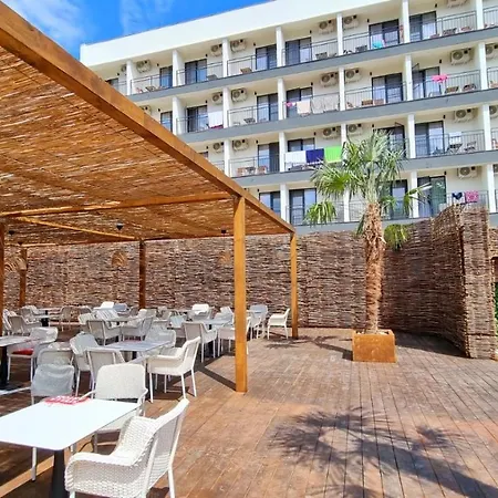 Otel Mojo 3*