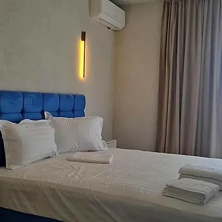 Mojo Hotel
