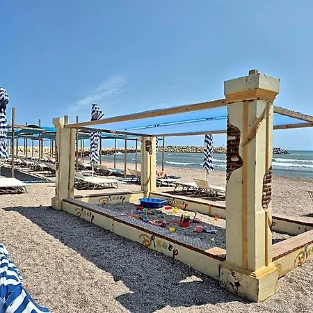 Mojo Hotel Eforie Sud (Constanta)